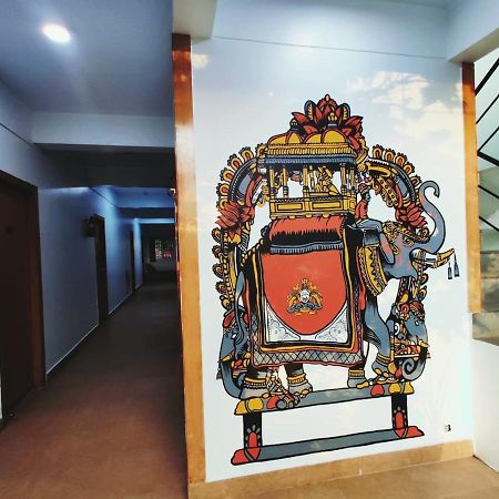 Raccoon Rooms Mysore Εξωτερικό φωτογραφία